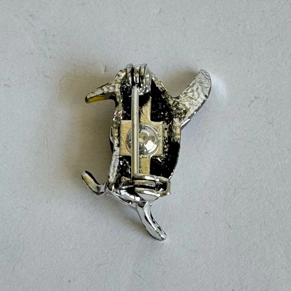 Vintage Penguin Brooch Tiny Rhinestone Pin‎ Silver Tone